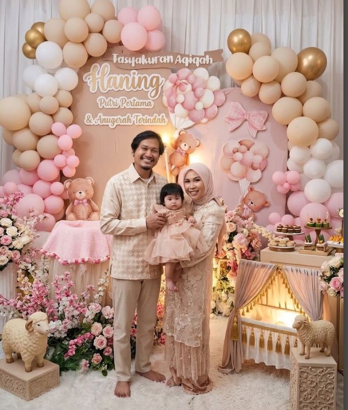 *Penuh Kebahagiaan Bayu Hidayat.S.T & Dr.Fenny Merselly,Gelar Tasyakuran Aqiqah Putri Pertama*